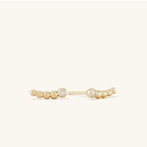 *Like New* Mejuri 14k gold solo diamond spheres climber studs